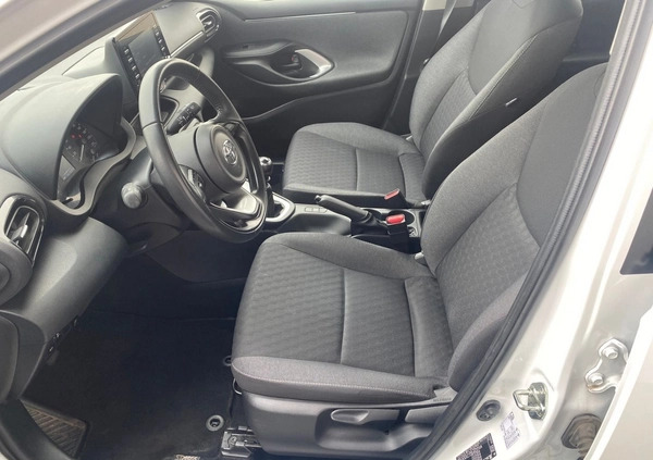 Toyota Yaris cena 68900 przebieg: 75573, rok produkcji 2022 z Strzelce Opolskie małe 211